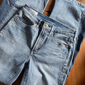 Gap Women's 70s Flair High Rise Jeans 28 6R